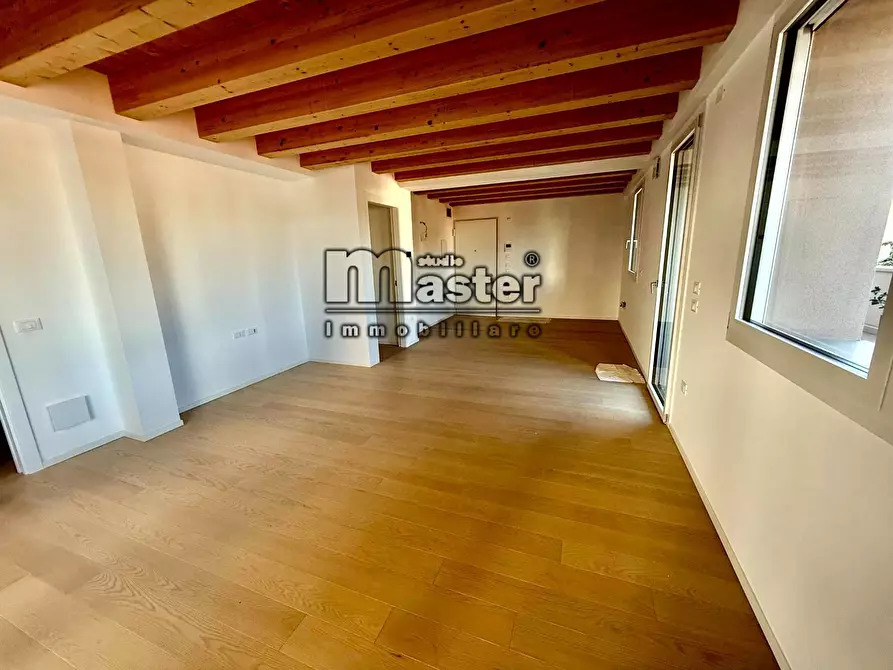 Immagine 4 di Appartamento in vendita  in viale luzzatti a Treviso