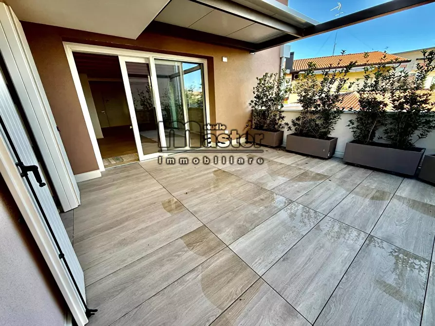 Immagine 10 di Appartamento in vendita  in viale luzzatti a Treviso