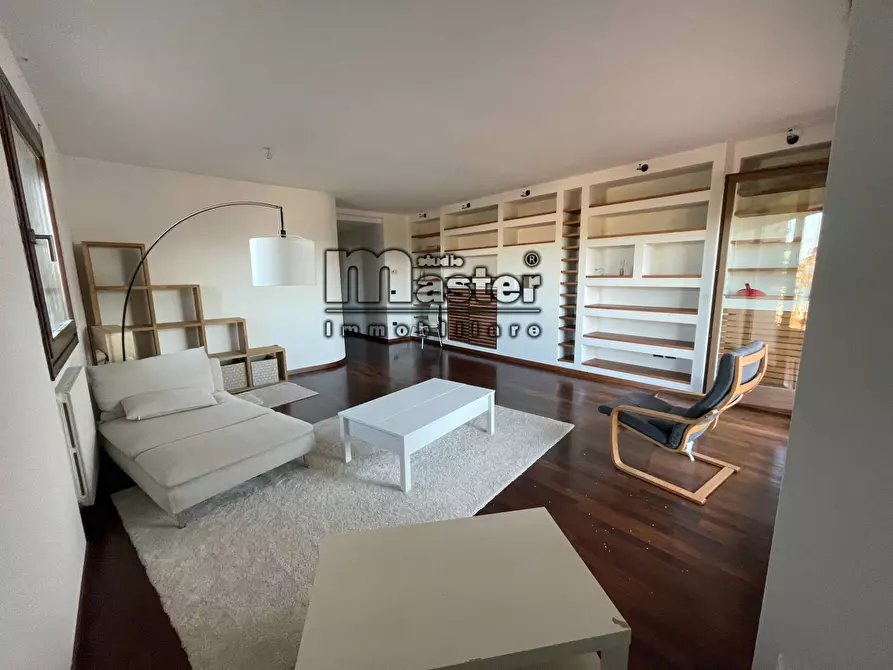 Immagine 1 di Attico in vendita  in via santa bona a Treviso