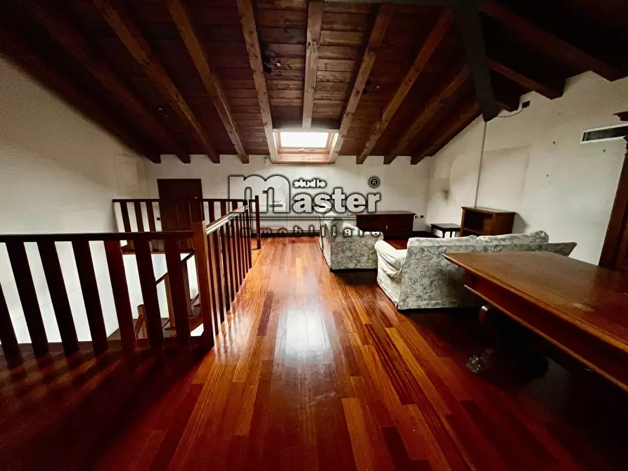 Immagine 23 di Attico in vendita  in viale fratelli bandiera a Treviso