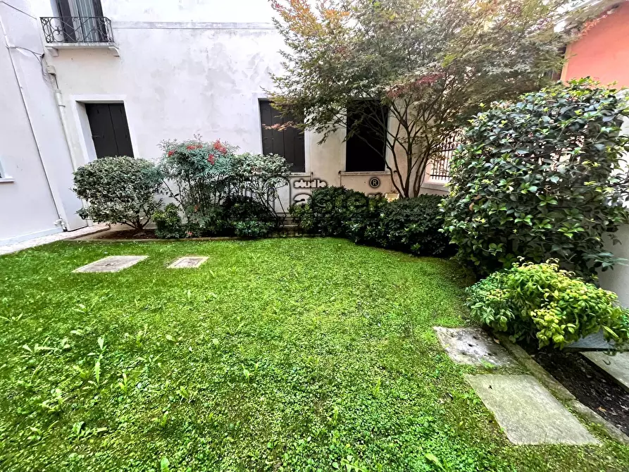 Immagine 14 di Appartamento in affitto  in vicolo san pancrazio a Treviso