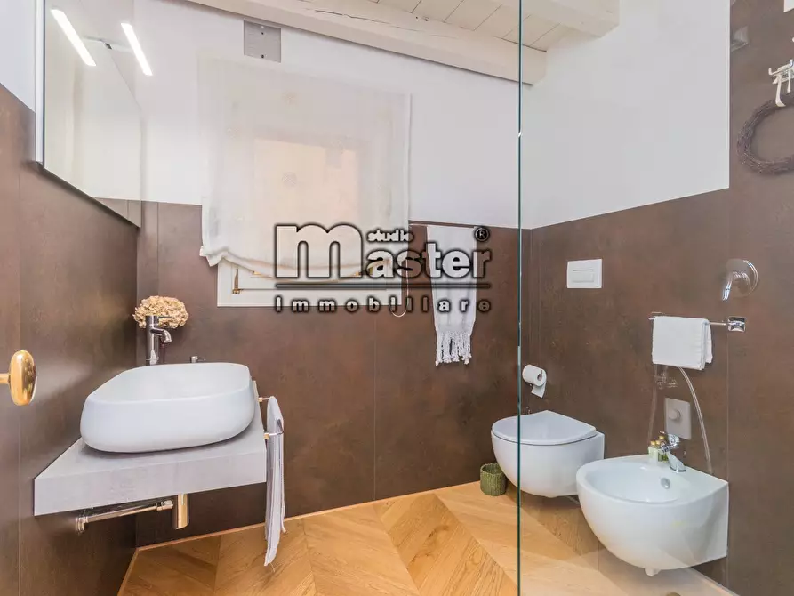 Immagine 4 di Palazzo in vendita  in piazza pio x a Treviso