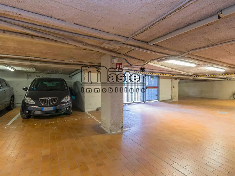 Immagine 29 di Attico in vendita  in viale trento trieste a Treviso
