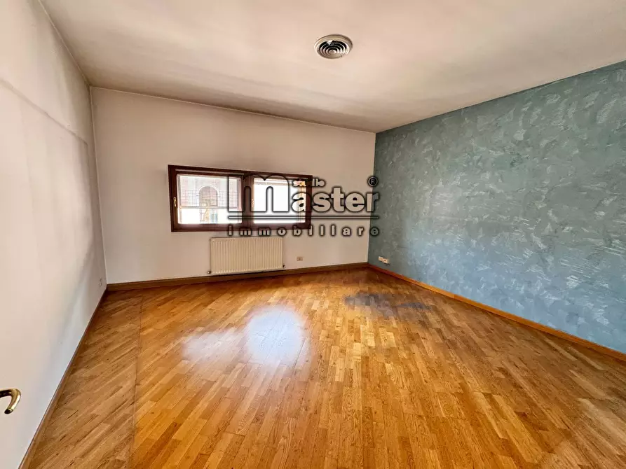 Immagine 15 di Ufficio in affitto  in corso del popolo a Treviso