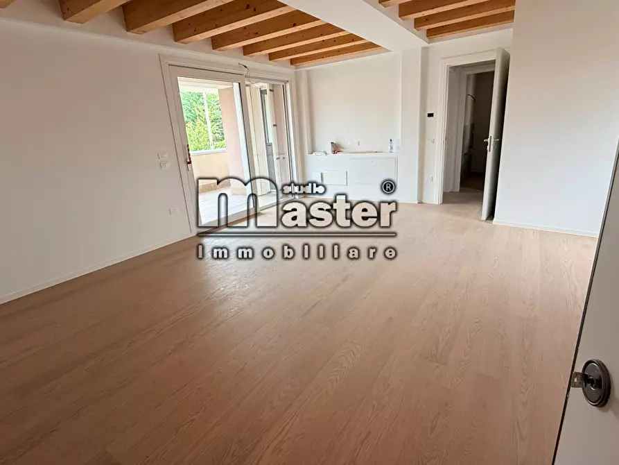 Immagine 1 di Appartamento in vendita  in viale luzzatti a Treviso