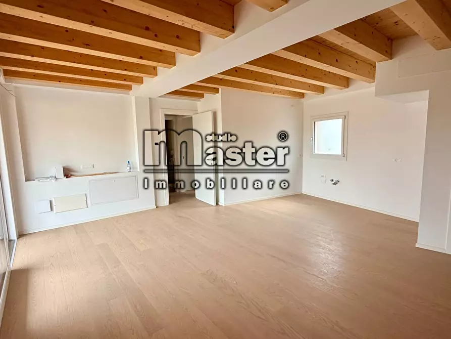 Immagine 2 di Appartamento in vendita  in viale luzzatti a Treviso