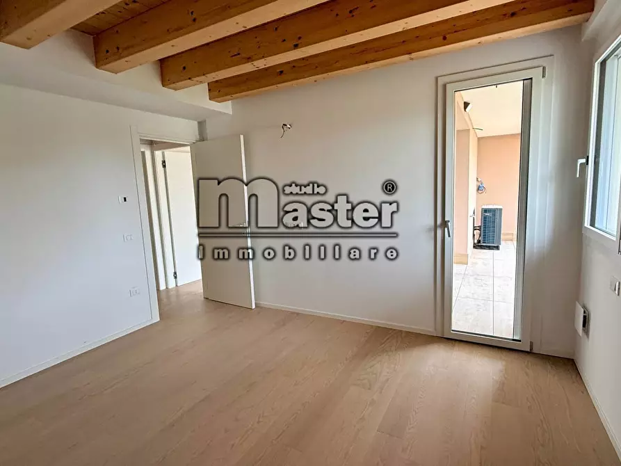 Immagine 7 di Appartamento in vendita  in viale luzzatti a Treviso