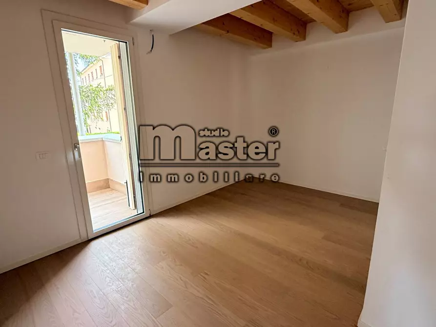 Immagine 10 di Appartamento in vendita  in viale luzzatti a Treviso