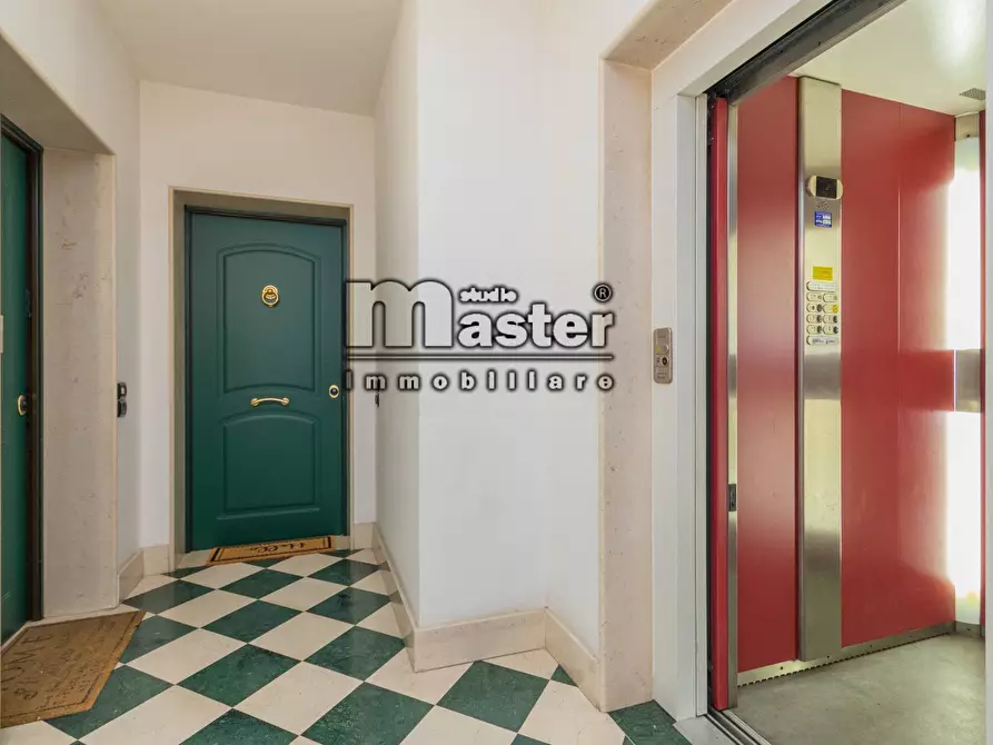 Immagine 30 di Appartamento in vendita  in via s. angelo a Treviso