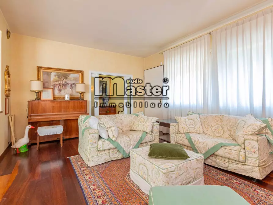 Immagine 2 di Villa in vendita  in VIA BARACCA a Treviso