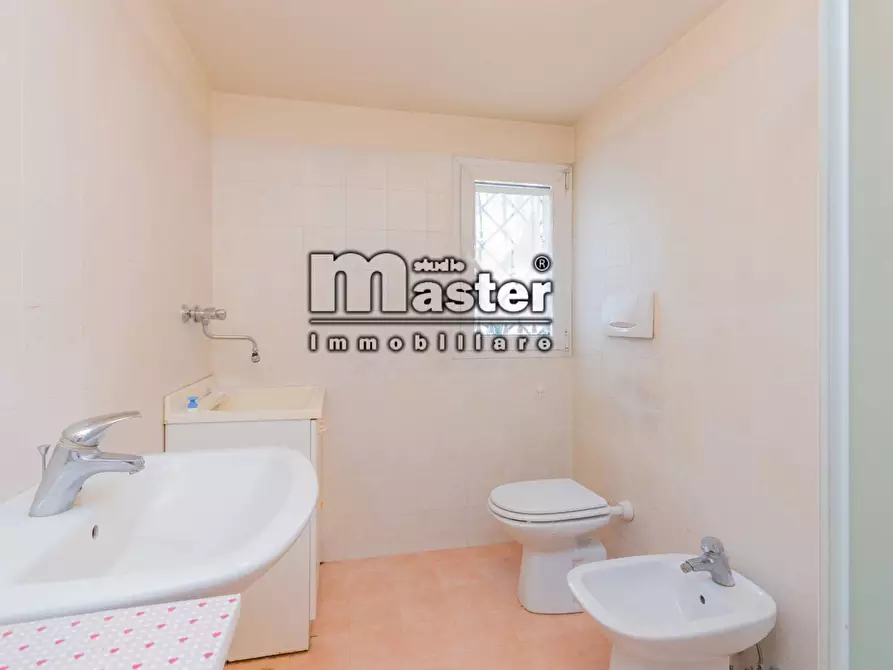 Immagine 8 di Villa in vendita  in VIA BARACCA a Treviso