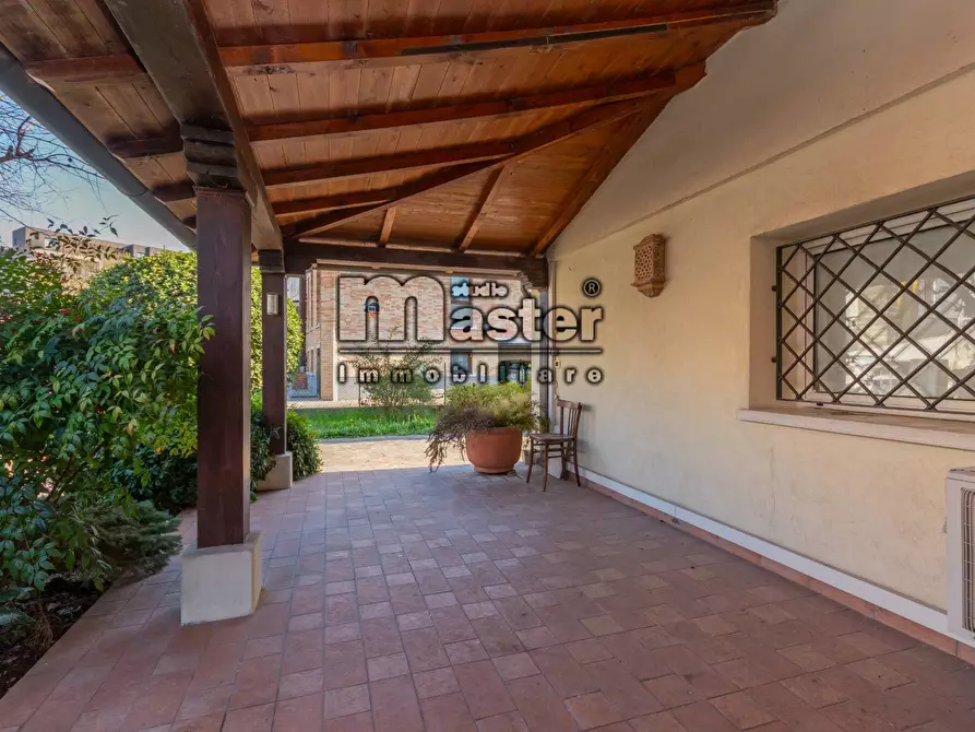 Immagine 20 di Villa in vendita  in VIA BARACCA a Treviso