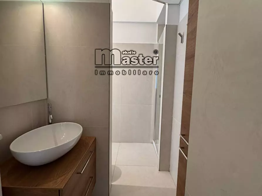 Immagine 8 di Appartamento in affitto  a Treviso