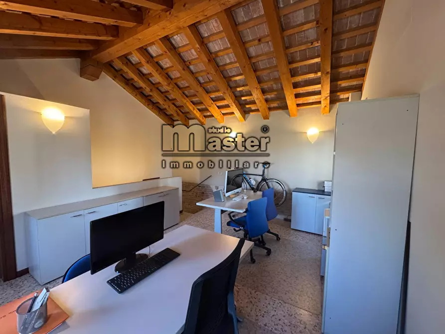 Immagine 12 di Ufficio in affitto  in via sant'angelo a Treviso