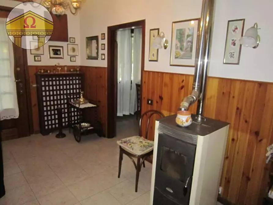 Immagine 11 di Villa in vendita  a Paese