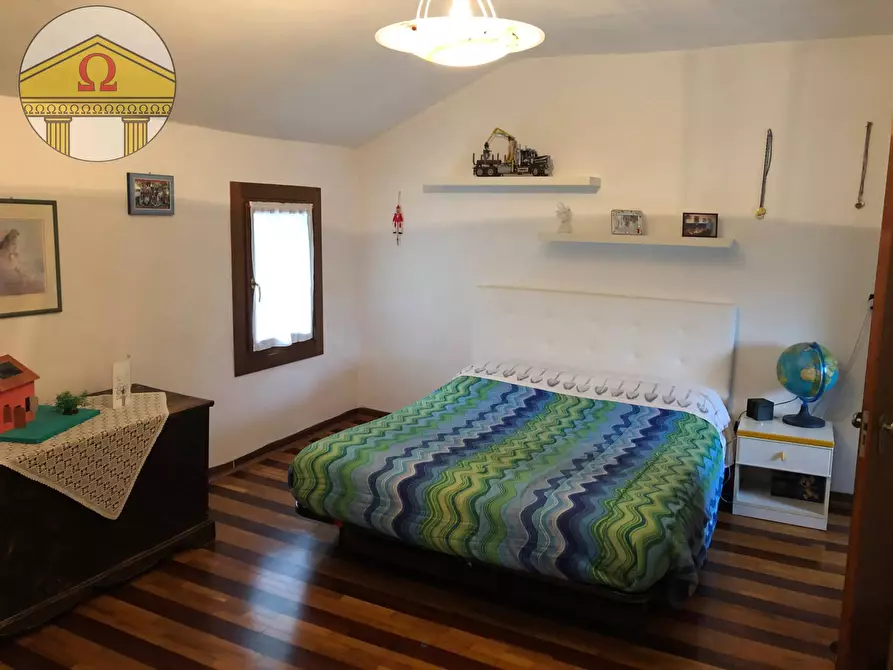 Immagine 1 di Rustico / casale in vendita  a Spresiano