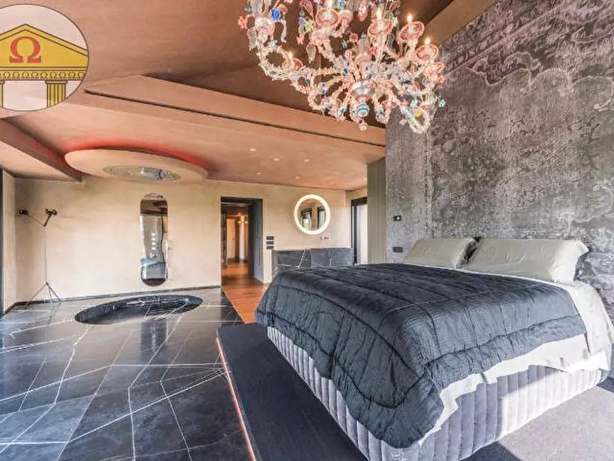 Immagine 10 di Villa in vendita  a Venezia