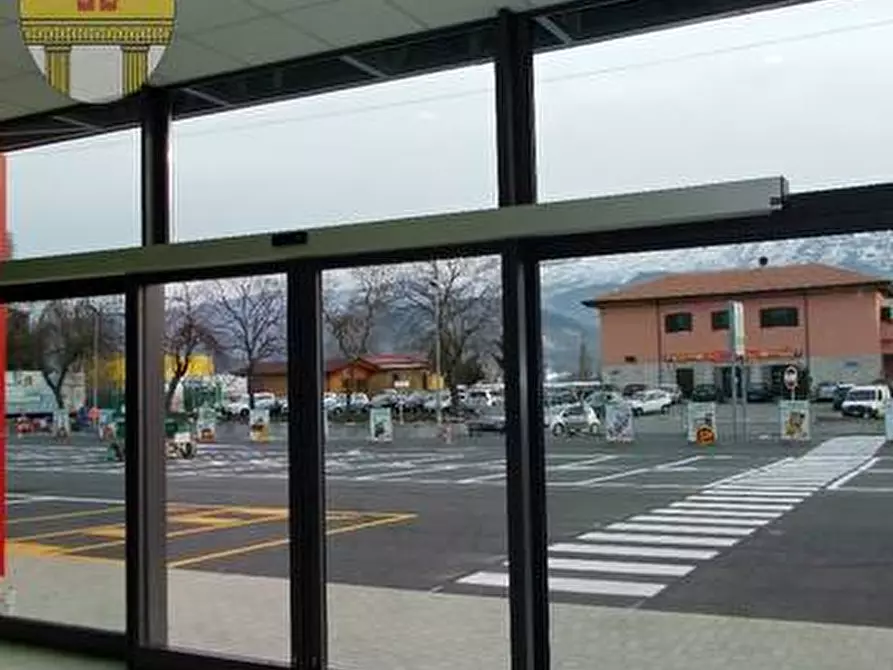 Immagine 1 di Negozio in vendita  a Miane