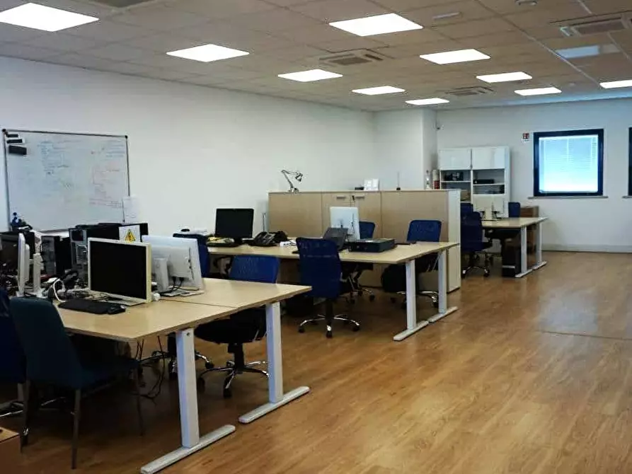 Immagine 1 di Ufficio in vendita  a Treviso