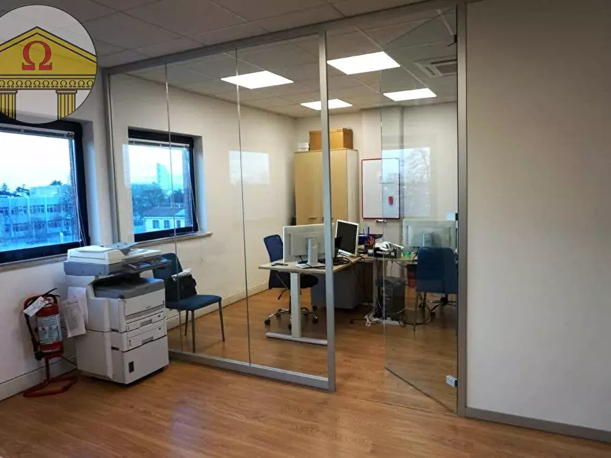 Immagine 5 di Ufficio in vendita  a Treviso