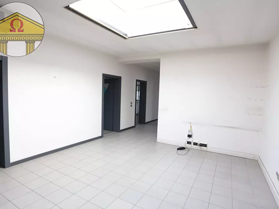 Immagine 3 di Ufficio in affitto  a Miane