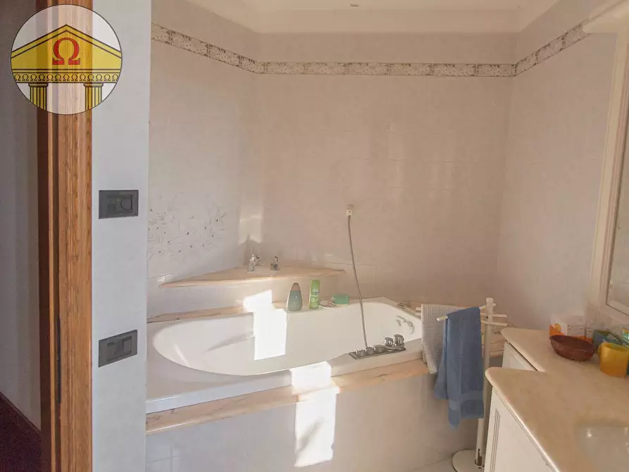 Immagine 2 di Villa in vendita  a Miane