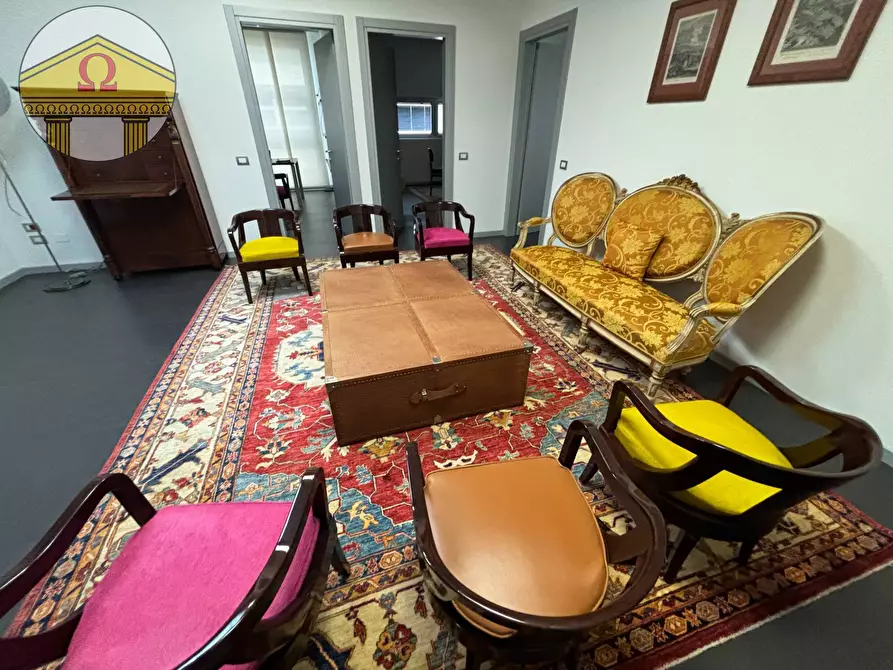 Immagine 1 di Ufficio in vendita  a Refrontolo