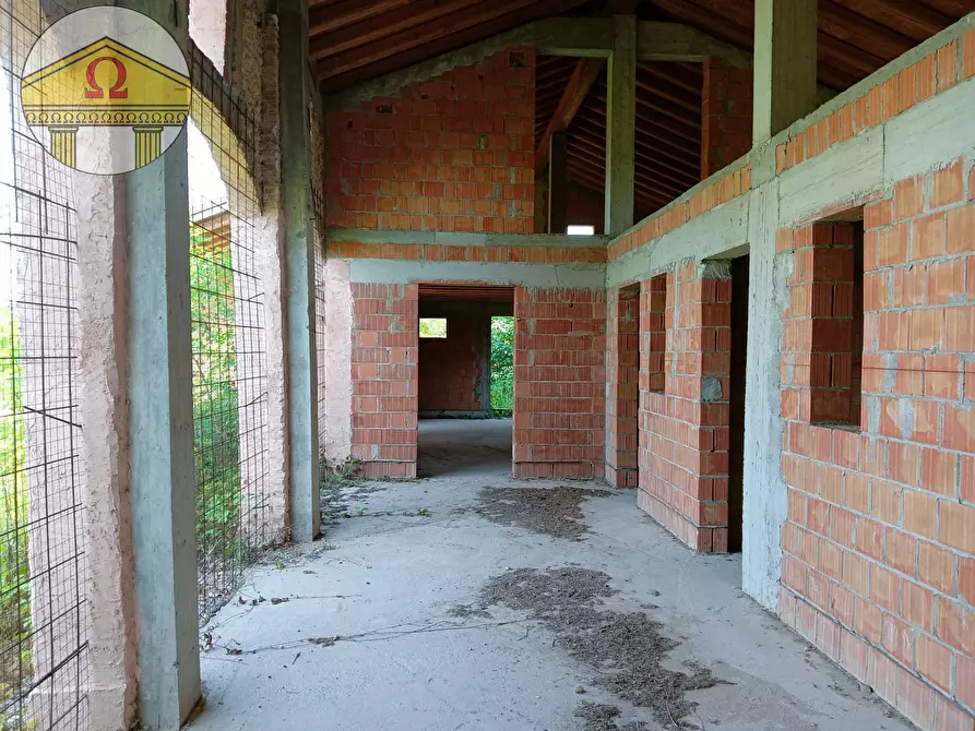 Immagine 9 di Rustico / casale in vendita  a Miane