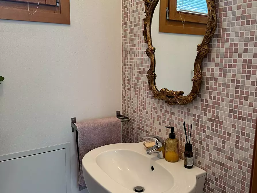 Immagine 6 di Casa semindipendente in vendita  a Miane