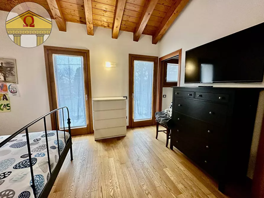 Immagine 9 di Casa semindipendente in vendita  a Miane