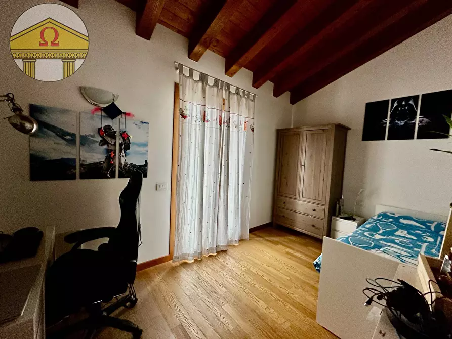 Immagine 11 di Casa semindipendente in vendita  a Miane