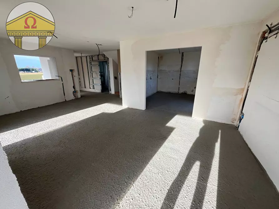 Immagine 21 di Villa in vendita  a Miane