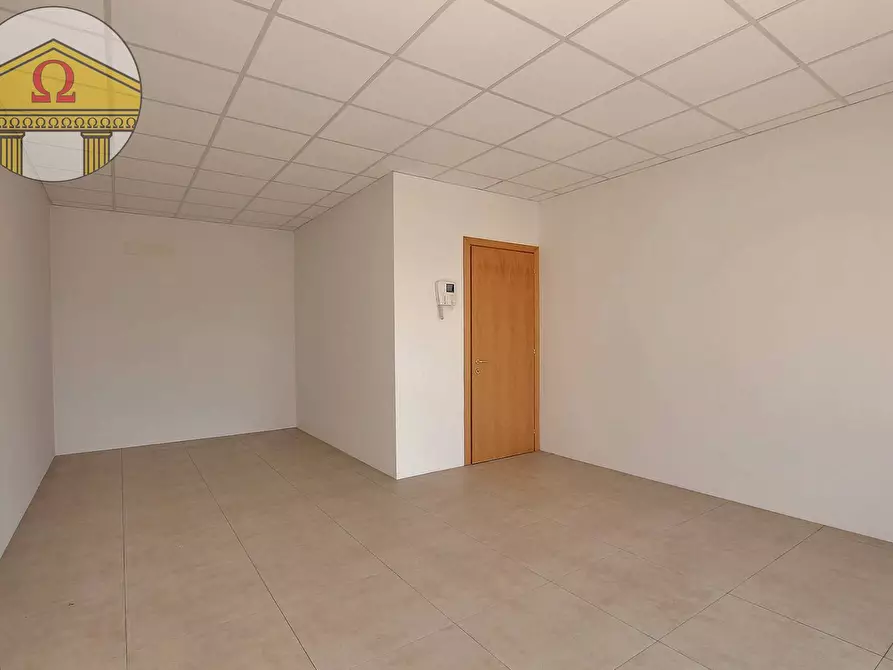 Immagine 2 di Negozio in vendita  a Mogliano Veneto