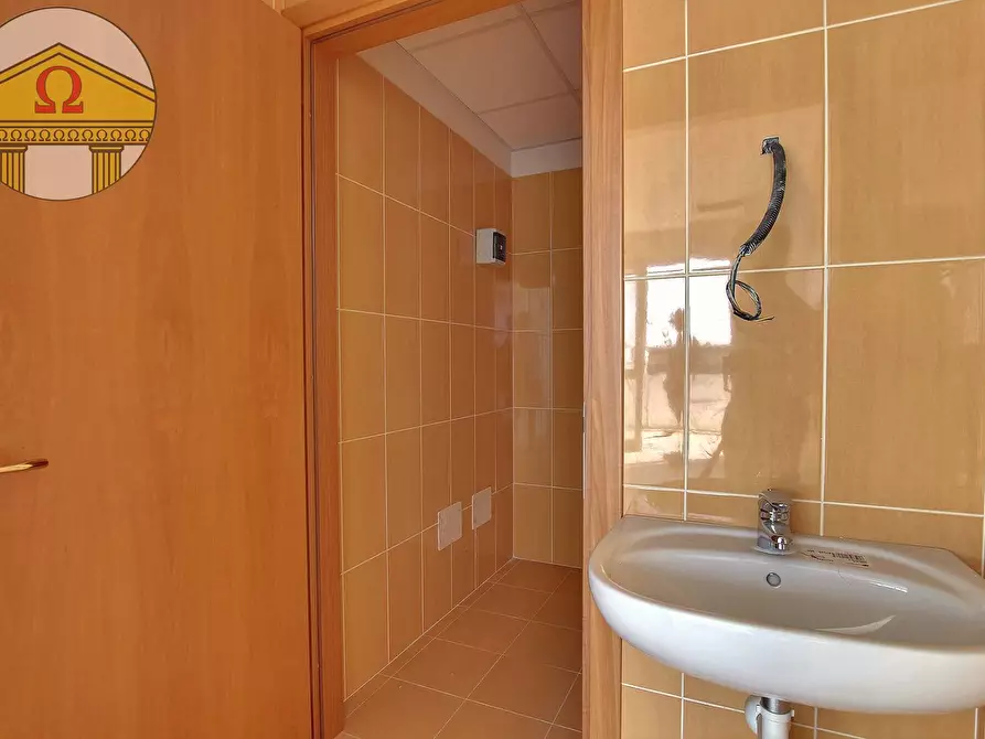 Immagine 4 di Negozio in vendita  a Mogliano Veneto