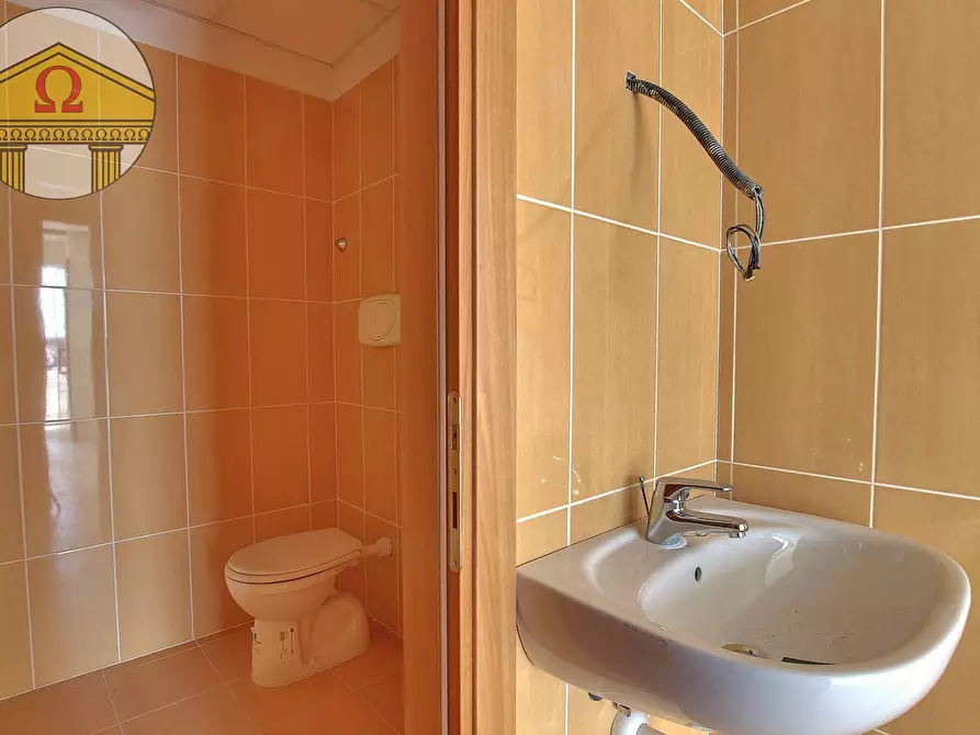 Immagine 5 di Negozio in vendita  a Mogliano Veneto