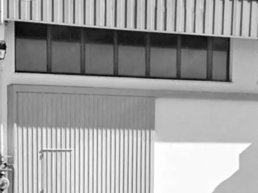 Immagine 2 di Laboratorio in vendita  a Miane