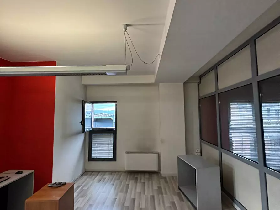Immagine 3 di Ufficio in affitto  a Miane
