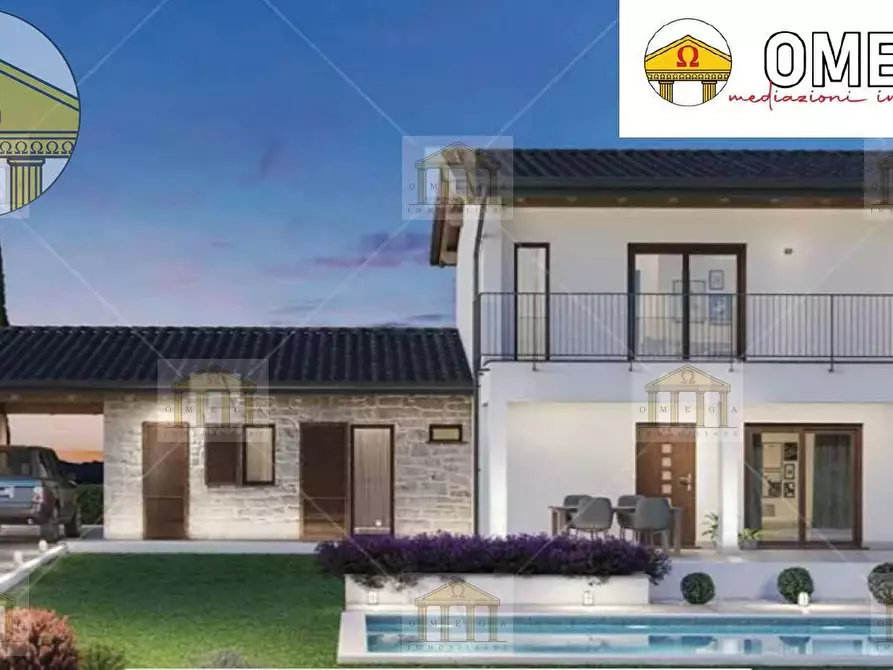 Immagine 1 di Villa in vendita  a Treviso