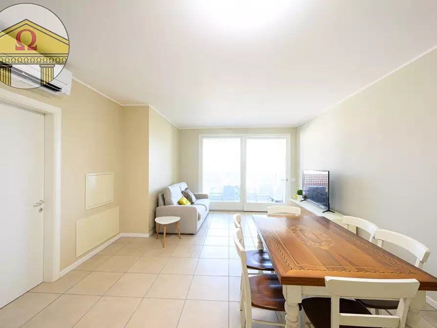 Immagine 21 di Appartamento in vendita  a Refrontolo