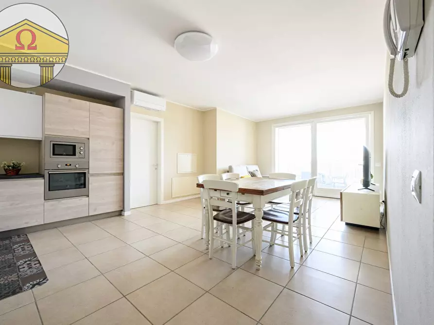 Immagine 1 di Appartamento in vendita  a Refrontolo