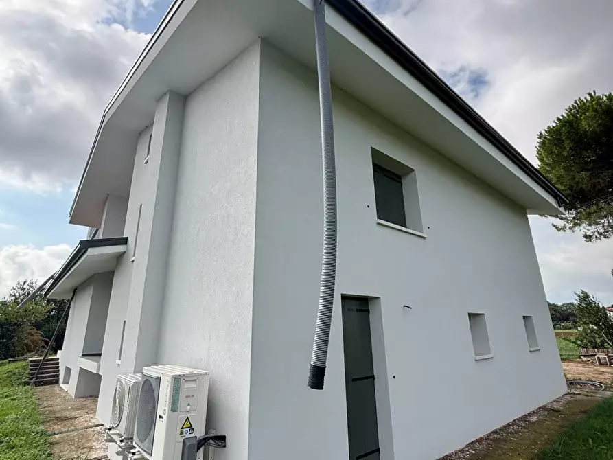 Immagine 17 di Villa in vendita  a Miane