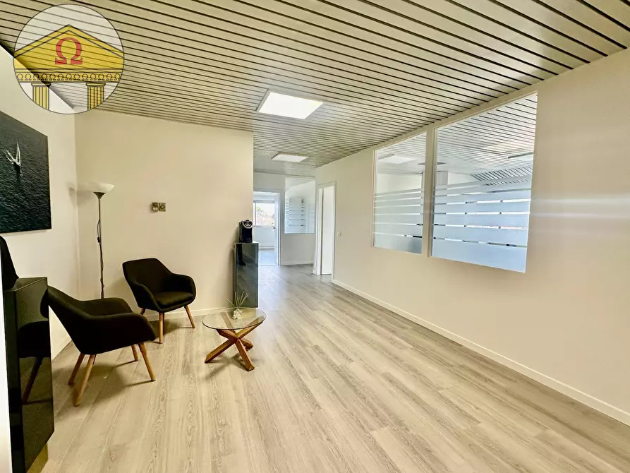 Immagine 3 di Ufficio in vendita  a Refrontolo