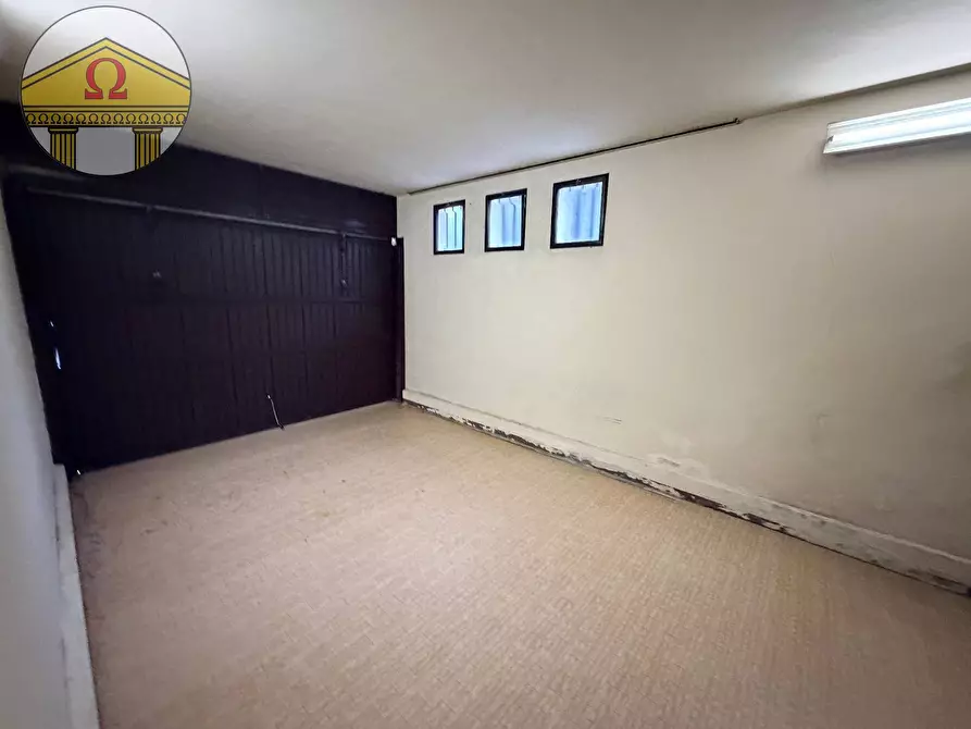 Immagine 6 di Villa in vendita  a Treviso