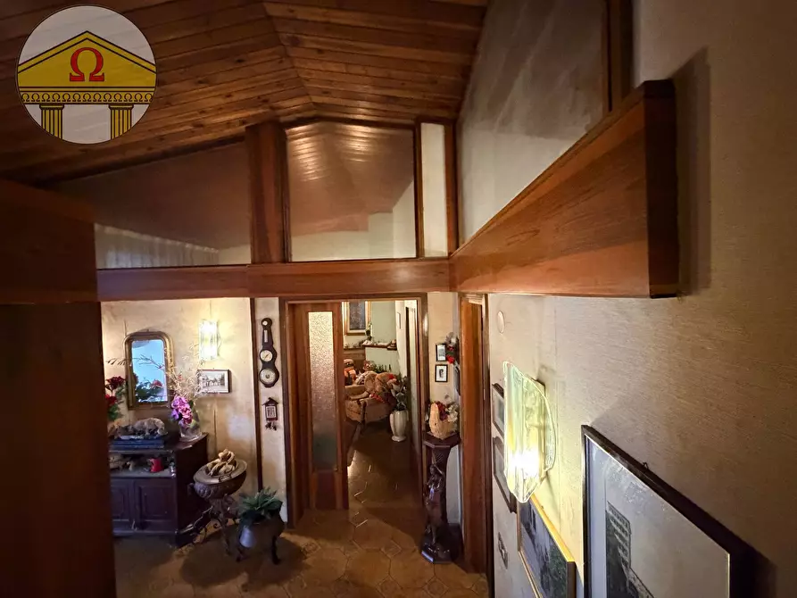 Immagine 10 di Villa in vendita  a Treviso