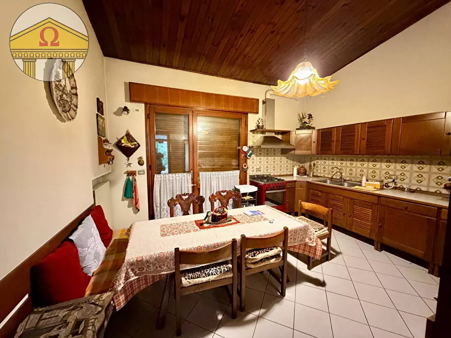 Immagine 4 di Villa in vendita  a Treviso