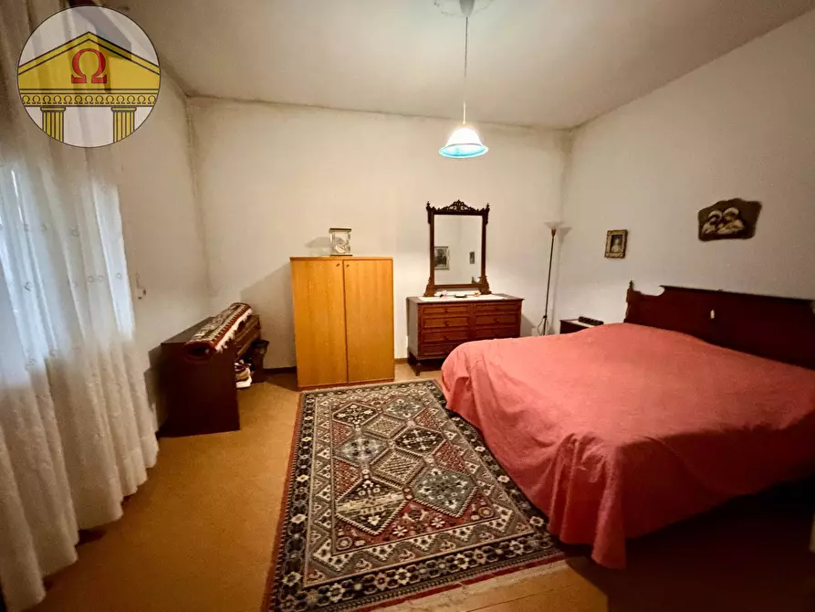 Immagine 17 di Villa in vendita  a Paese