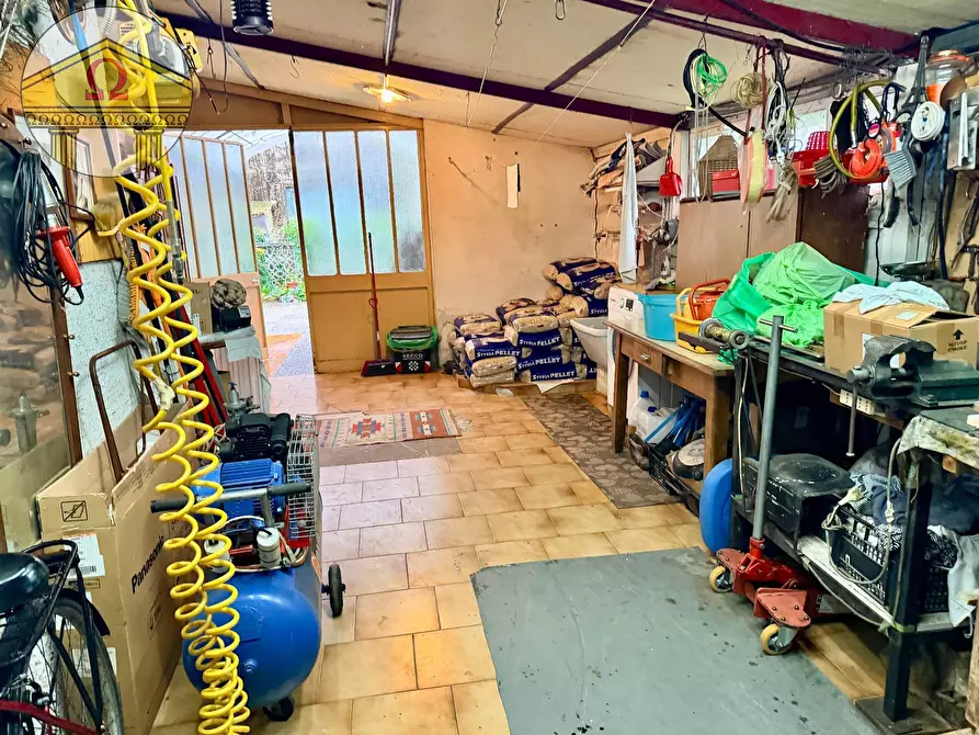 Immagine 24 di Villa in vendita  a Paese