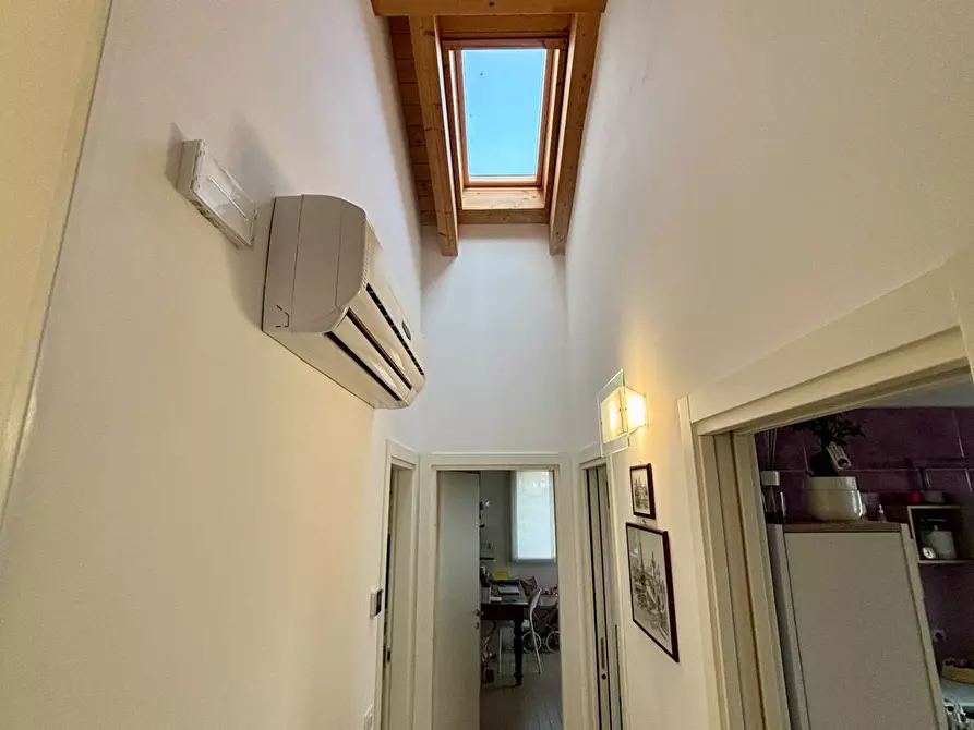 Immagine 5 di Appartamento in vendita  a Treviso