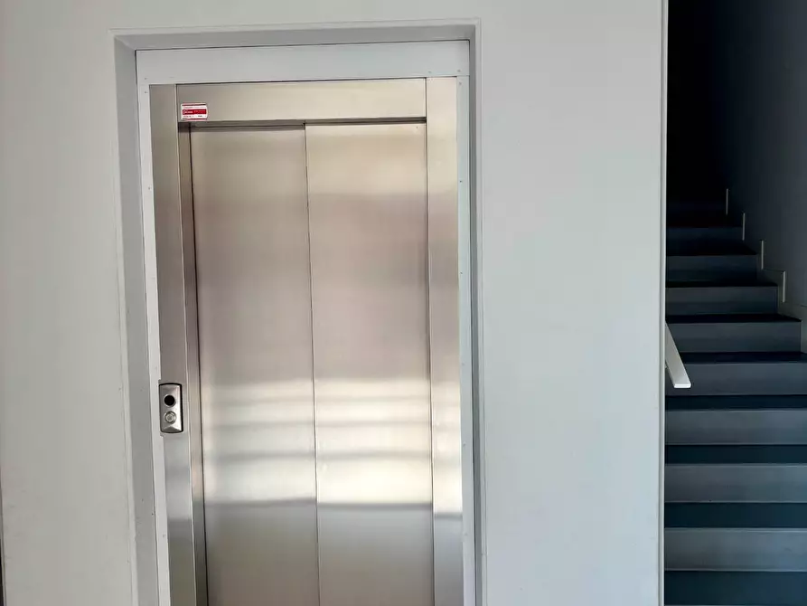 Immagine 26 di Appartamento in vendita  a Treviso