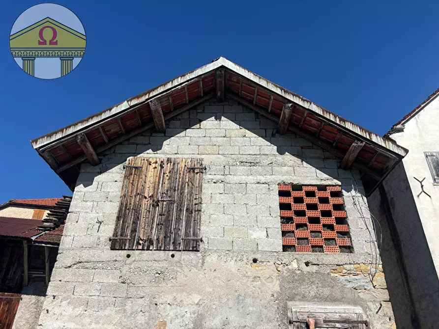 Immagine 1 di Rustico / casale in vendita  a Castellavazzo